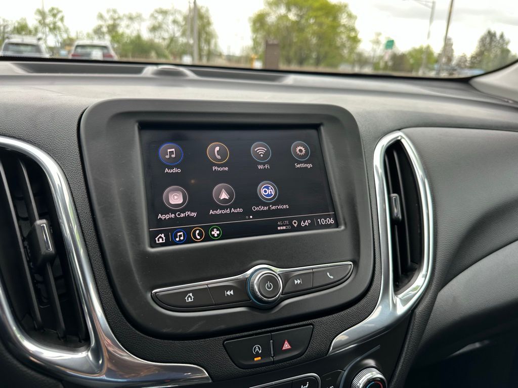 Vehicle image 23 of 27