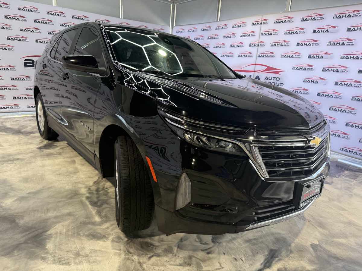 Vehicle image 10 of 45