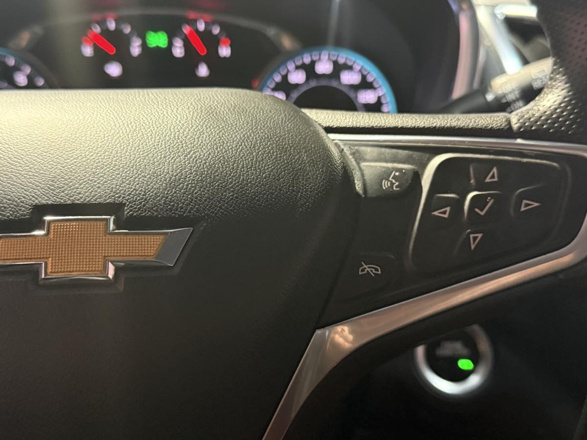 Vehicle image 17 of 45
