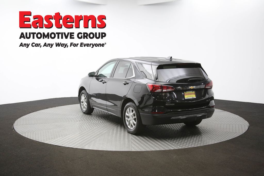 Vehicle image 32 of 61