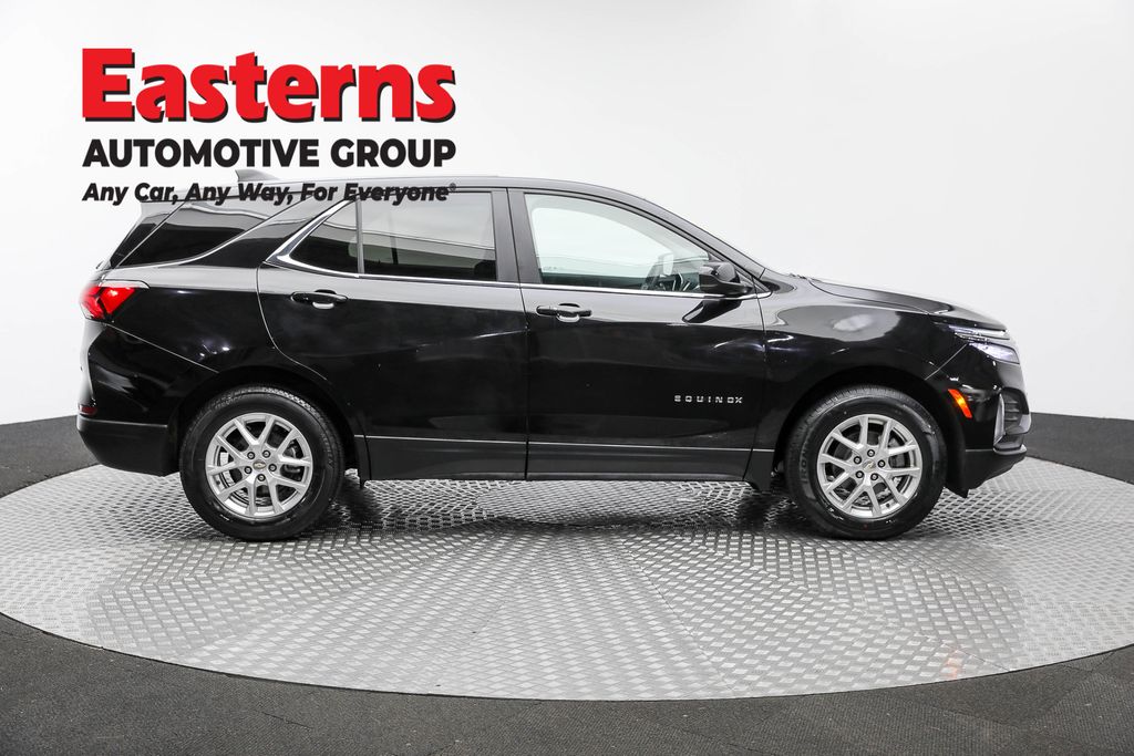 Vehicle image 17 of 61
