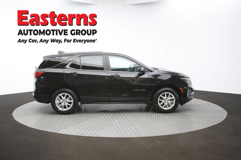 Vehicle image 16 of 61