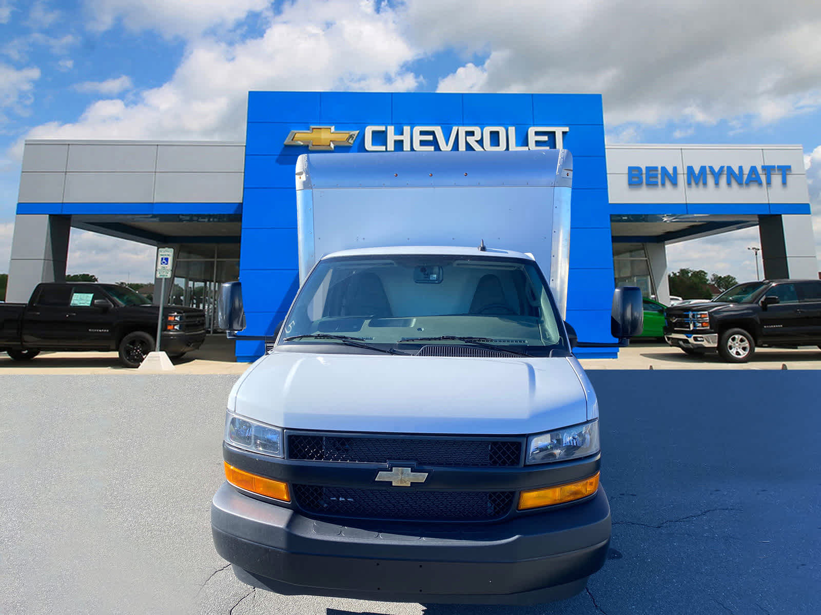 Vehicle image 2 of 50