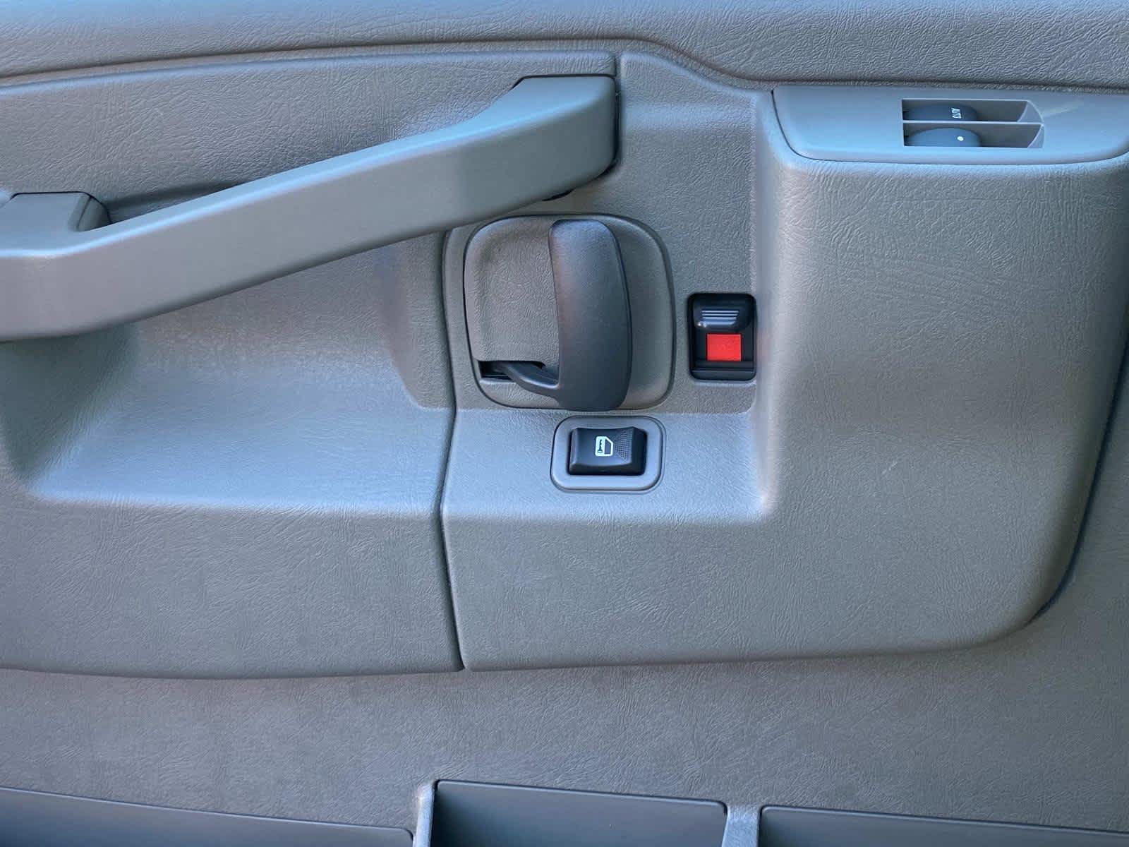 Vehicle image 23 of 50