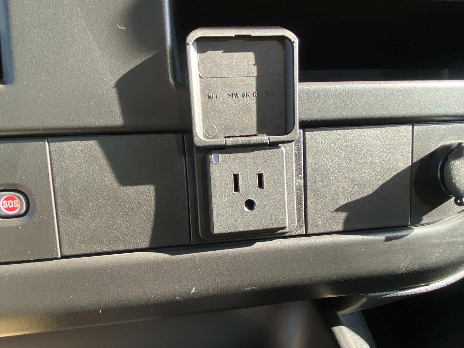 Vehicle image 9 of 50