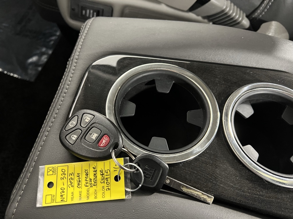 Vehicle image 38 of 46