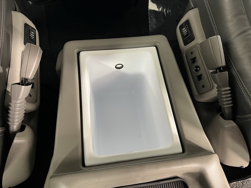 Vehicle image 20 of 46