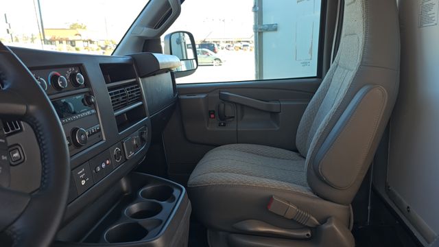Vehicle image 25 of 26