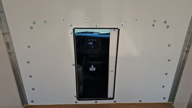 Vehicle image 14 of 26