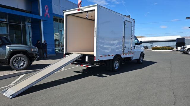 Vehicle image 4 of 26