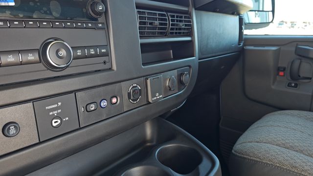 Vehicle image 24 of 26