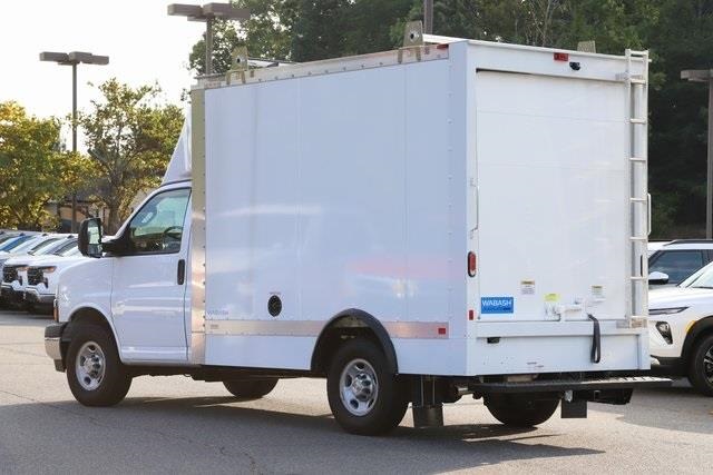 2023 Chevrolet Express Base Image 4 of 15