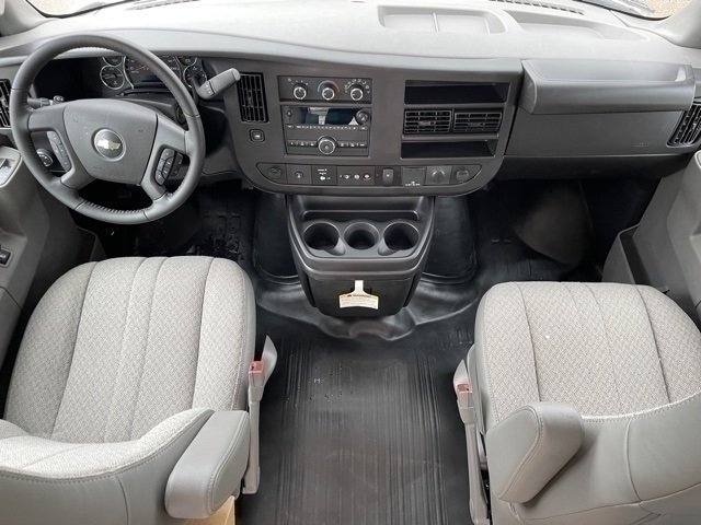 Vehicle image 2 of 19