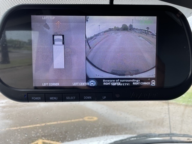 Vehicle image 4 of 19