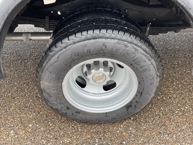 Vehicle image 11 of 19