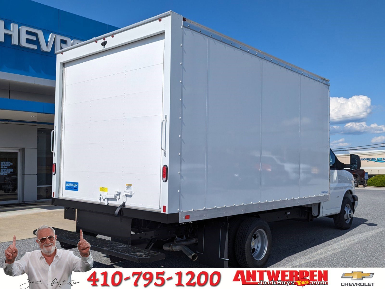 Vehicle image 5 of 22