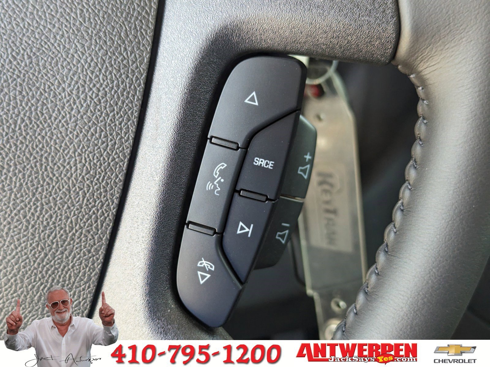 Vehicle image 16 of 22