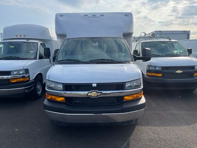 Vehicle image 3 of 21