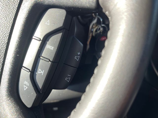 Vehicle image 21 of 30