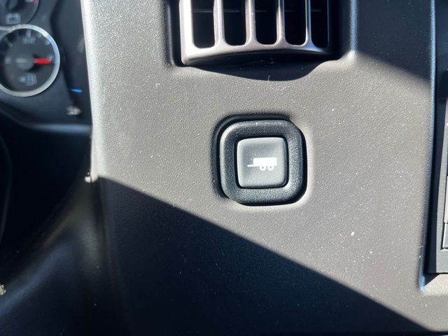 Vehicle image 14 of 30