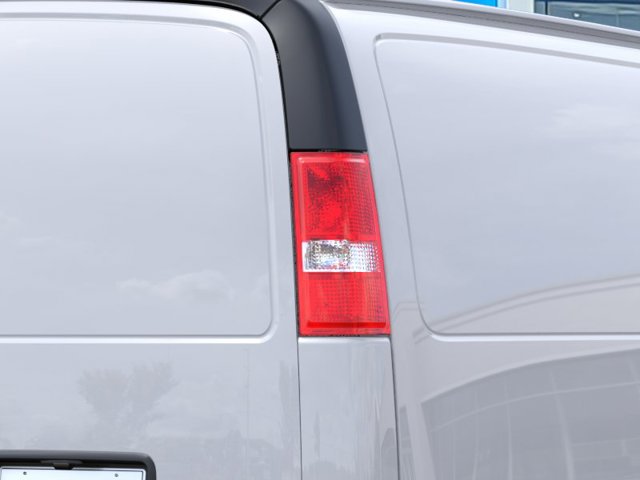 Vehicle image 11 of 24