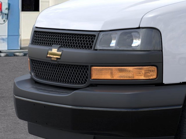 Vehicle image 13 of 24
