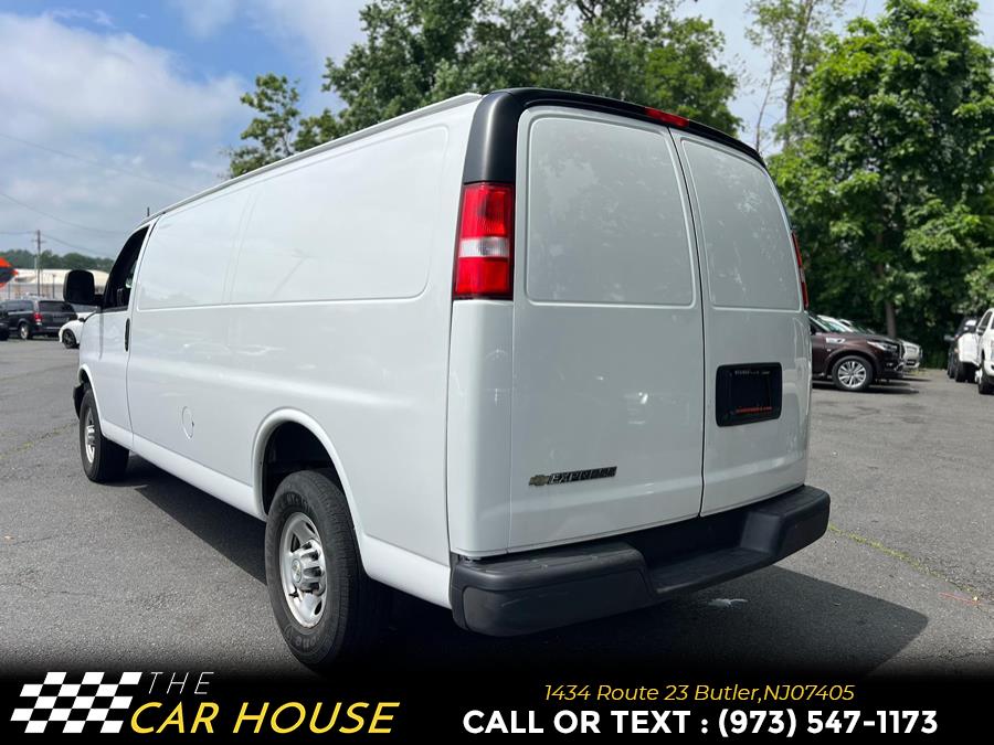 Vehicle image 11 of 27