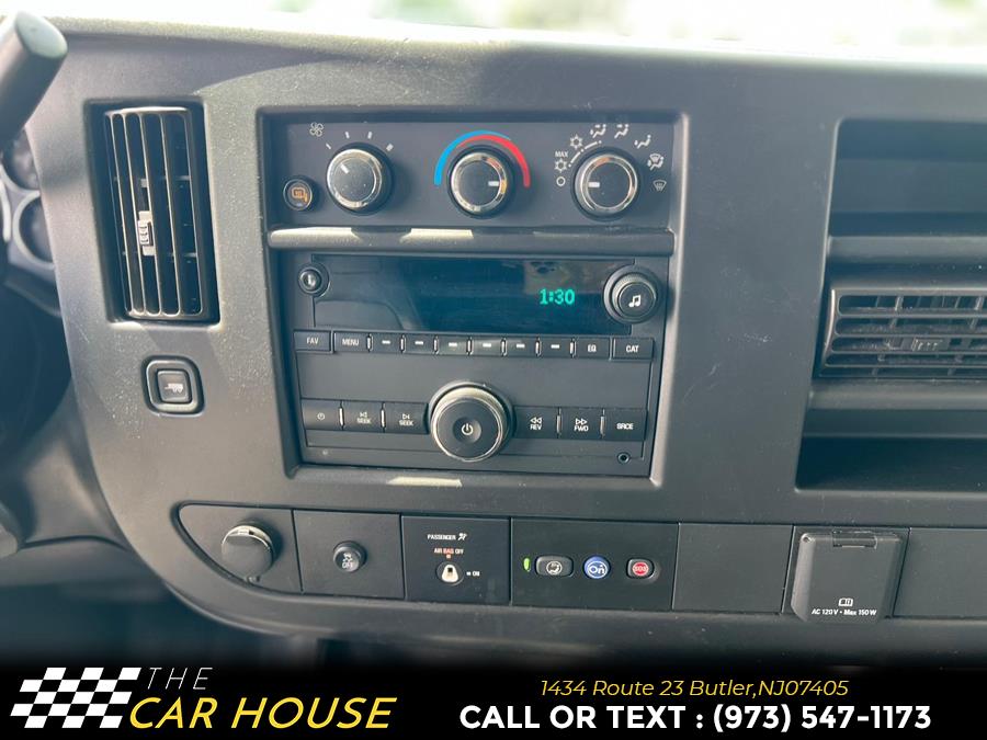 Vehicle image 19 of 27