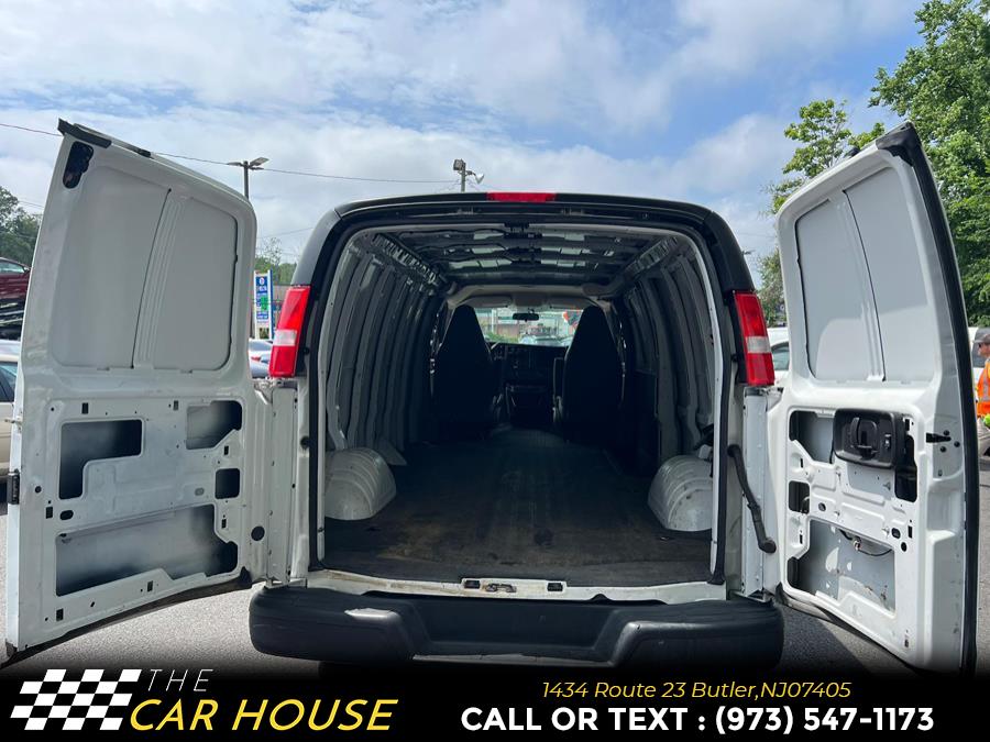 Vehicle image 14 of 27
