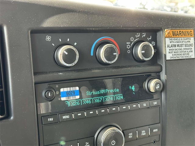 2023 Chevrolet Express Base Image 16 of 32