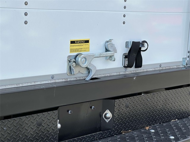 2023 Chevrolet Express Base Image 30 of 32