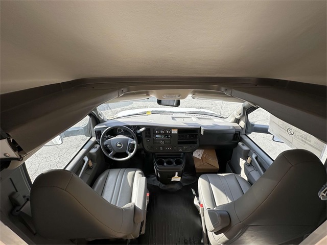 2023 Chevrolet Express Base Image 13 of 32