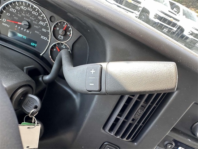 2023 Chevrolet Express Base Image 19 of 32