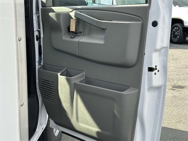 2023 Chevrolet Express Base Image 29 of 32