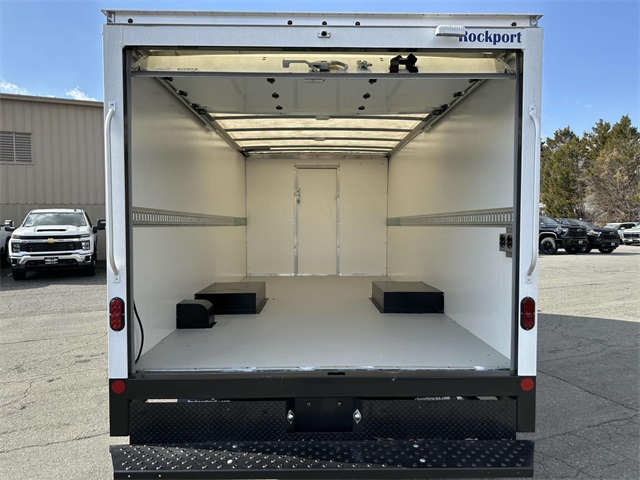 2023 Chevrolet Express Base Image 6 of 32