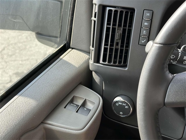 2023 Chevrolet Express Base Image 26 of 32