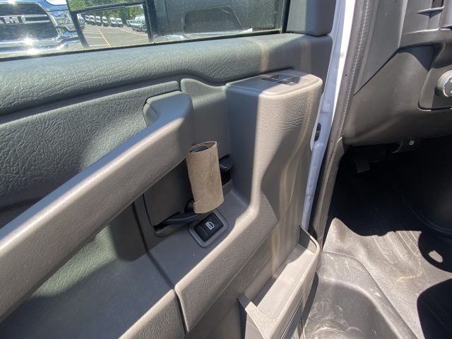 Vehicle image 14 of 33