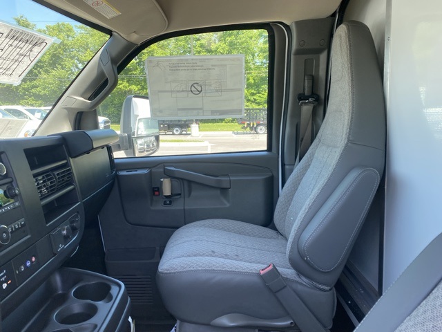 Vehicle image 32 of 33