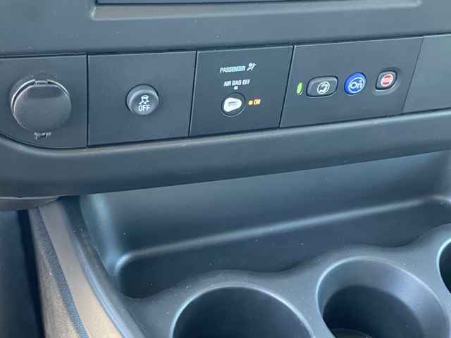 Vehicle image 22 of 33