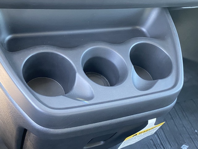 Vehicle image 24 of 33