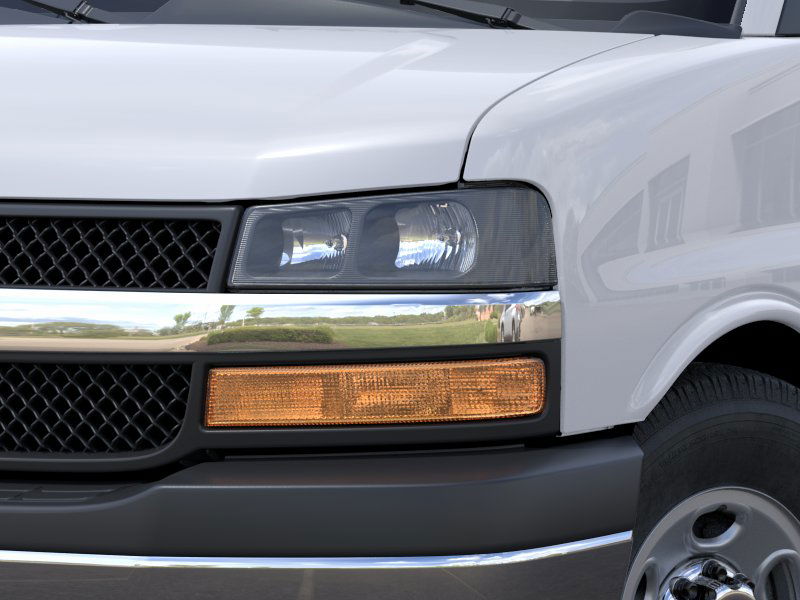 Vehicle image 23 of 24