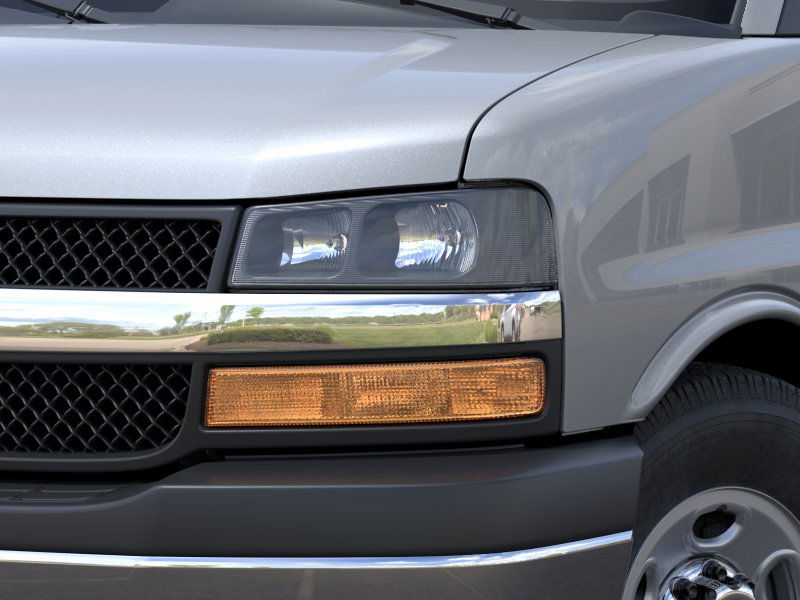Vehicle image 22 of 24