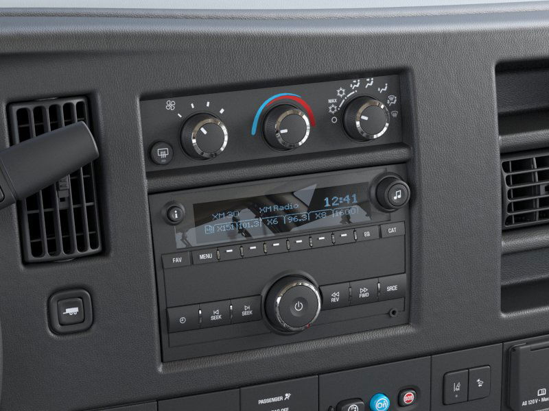Vehicle image 17 of 24