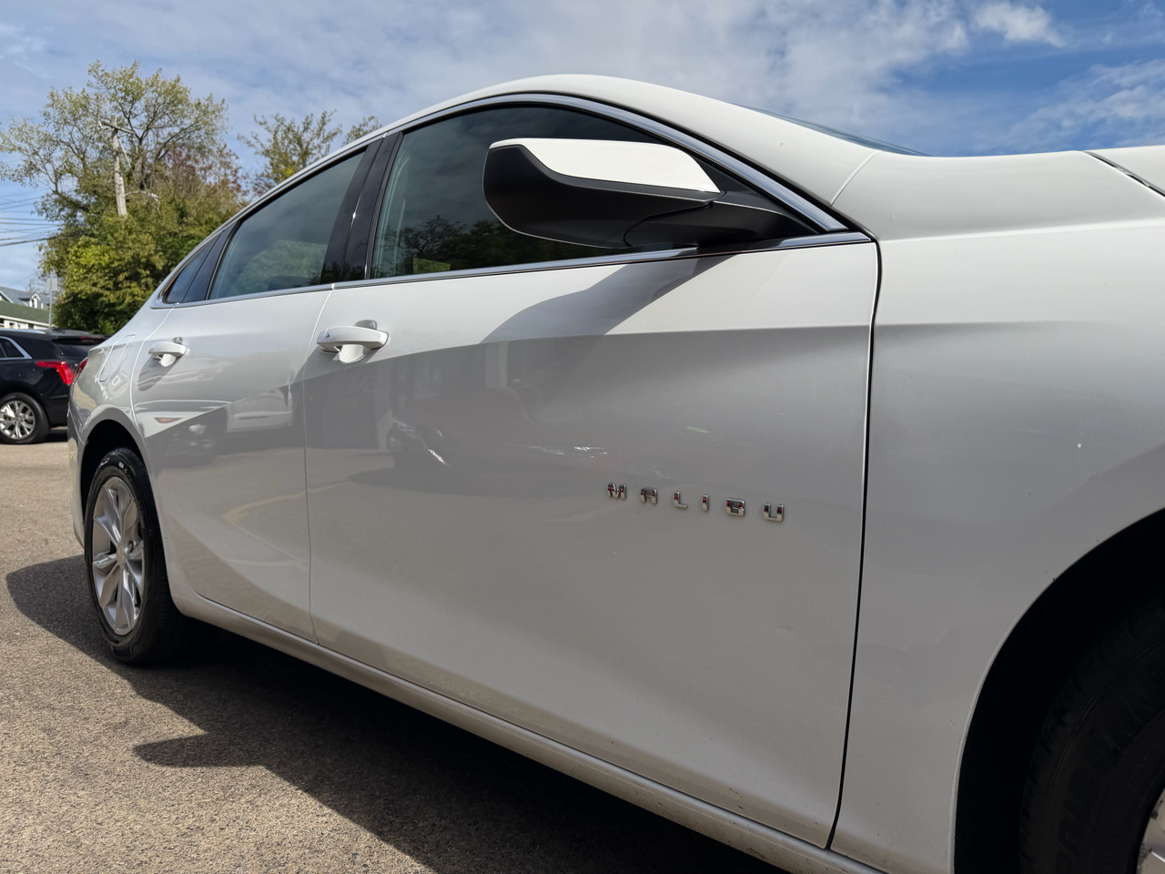 2023 Chevrolet Malibu LT Image 14 of 52