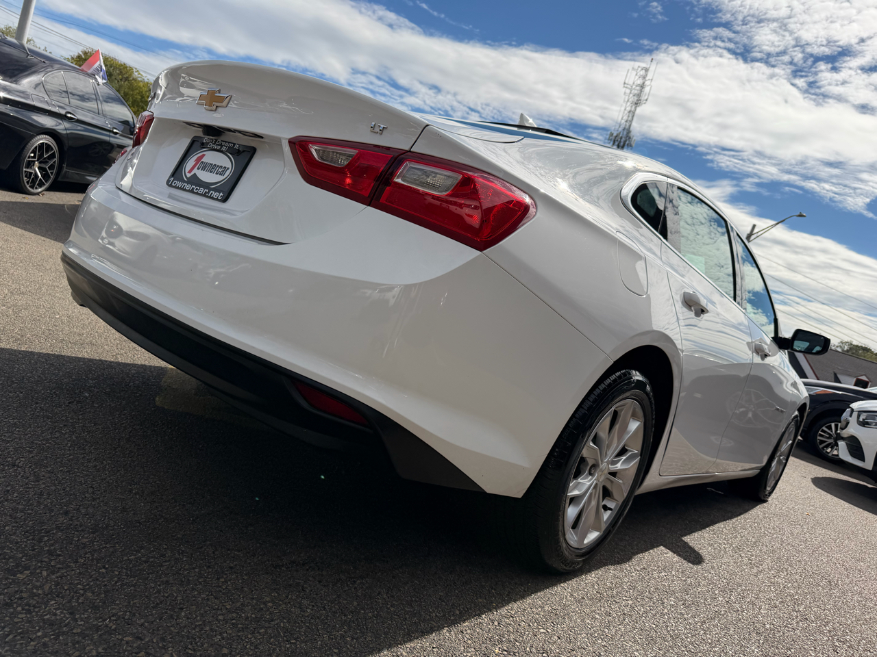 2023 Chevrolet Malibu LT Image 11 of 52