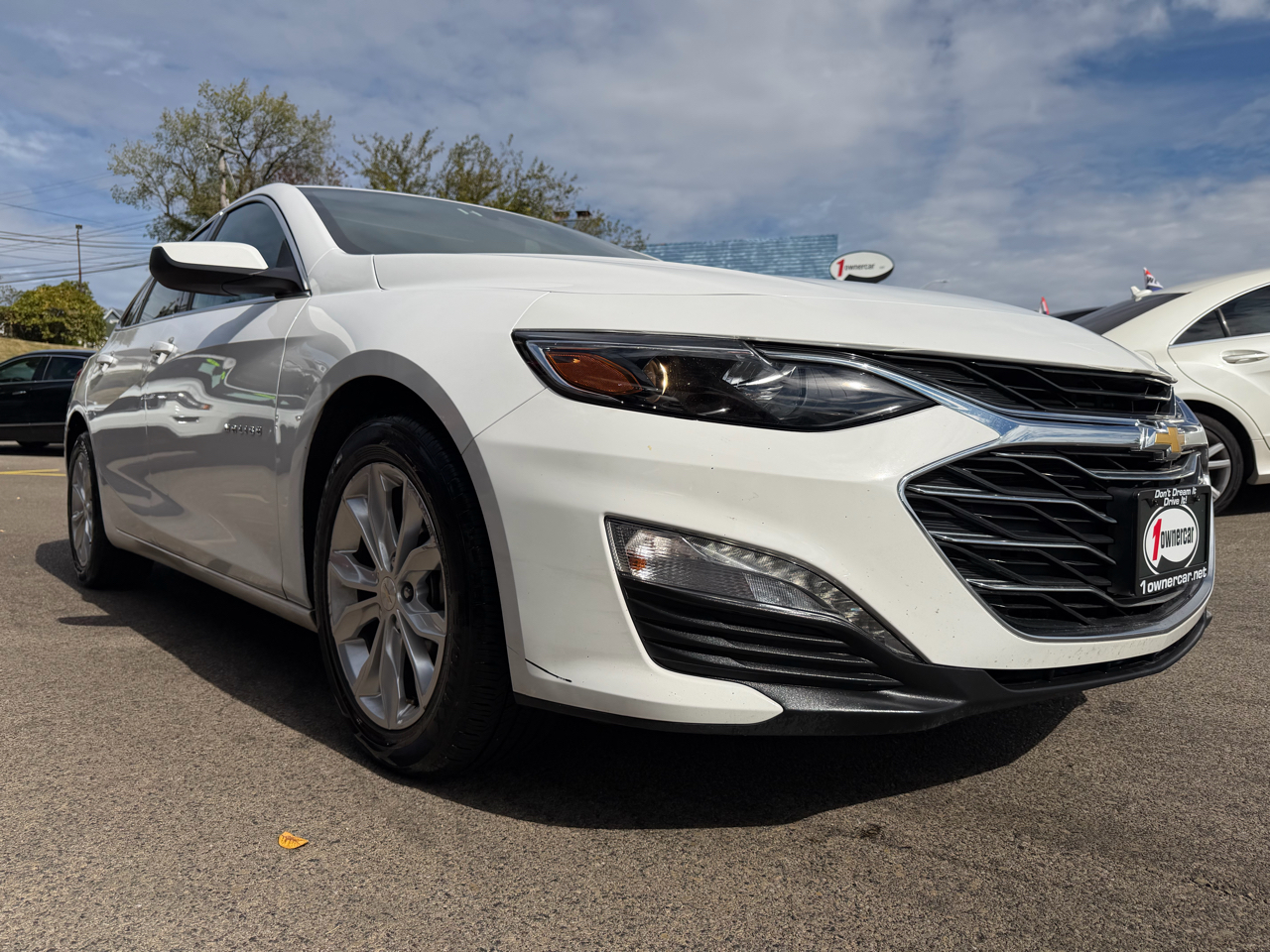 2023 Chevrolet Malibu LT Image 5 of 52