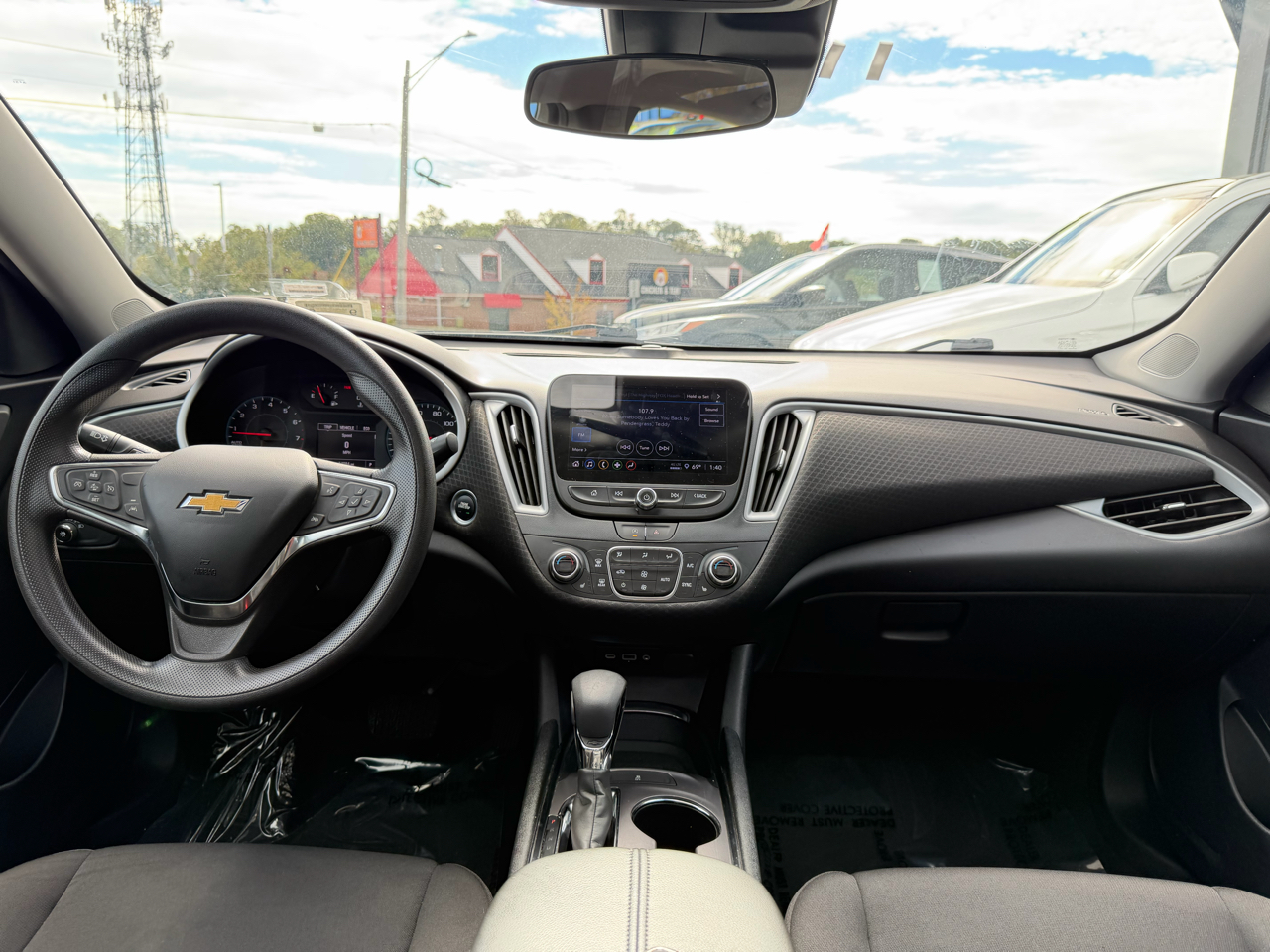 2023 Chevrolet Malibu LT Image 25 of 52