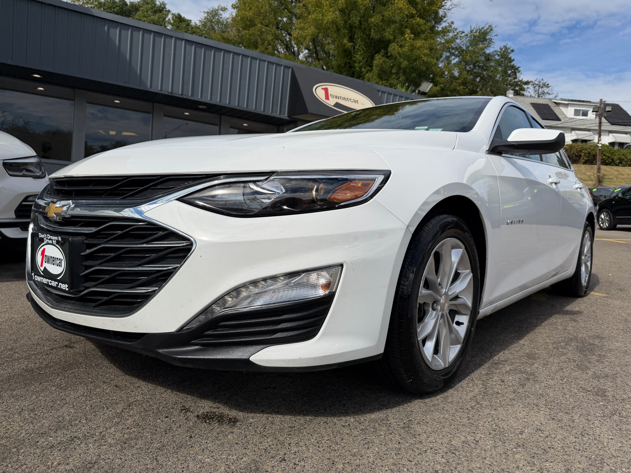 2023 Chevrolet Malibu LT Image 1 of 52