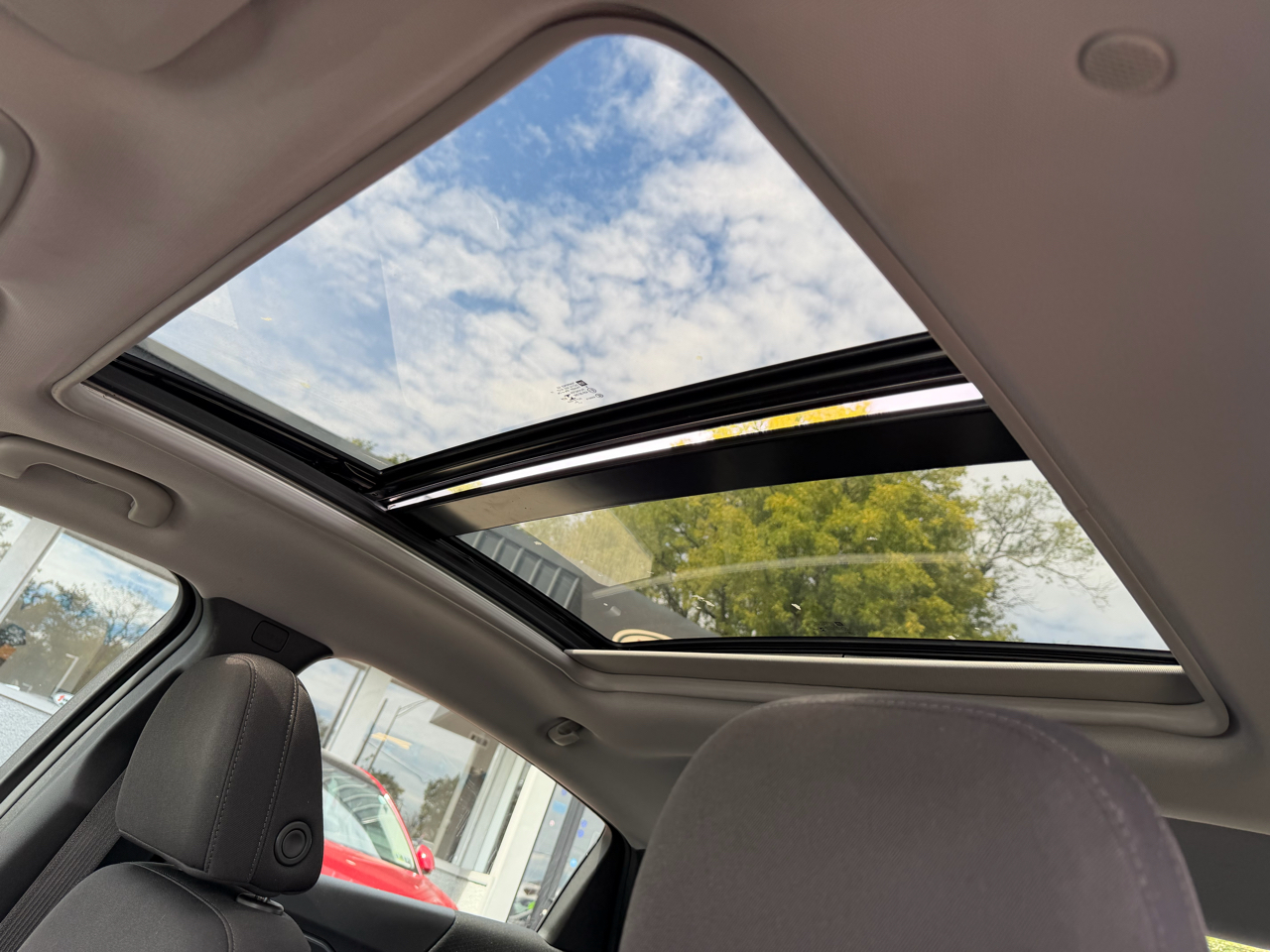 2023 Chevrolet Malibu LT Image 29 of 52