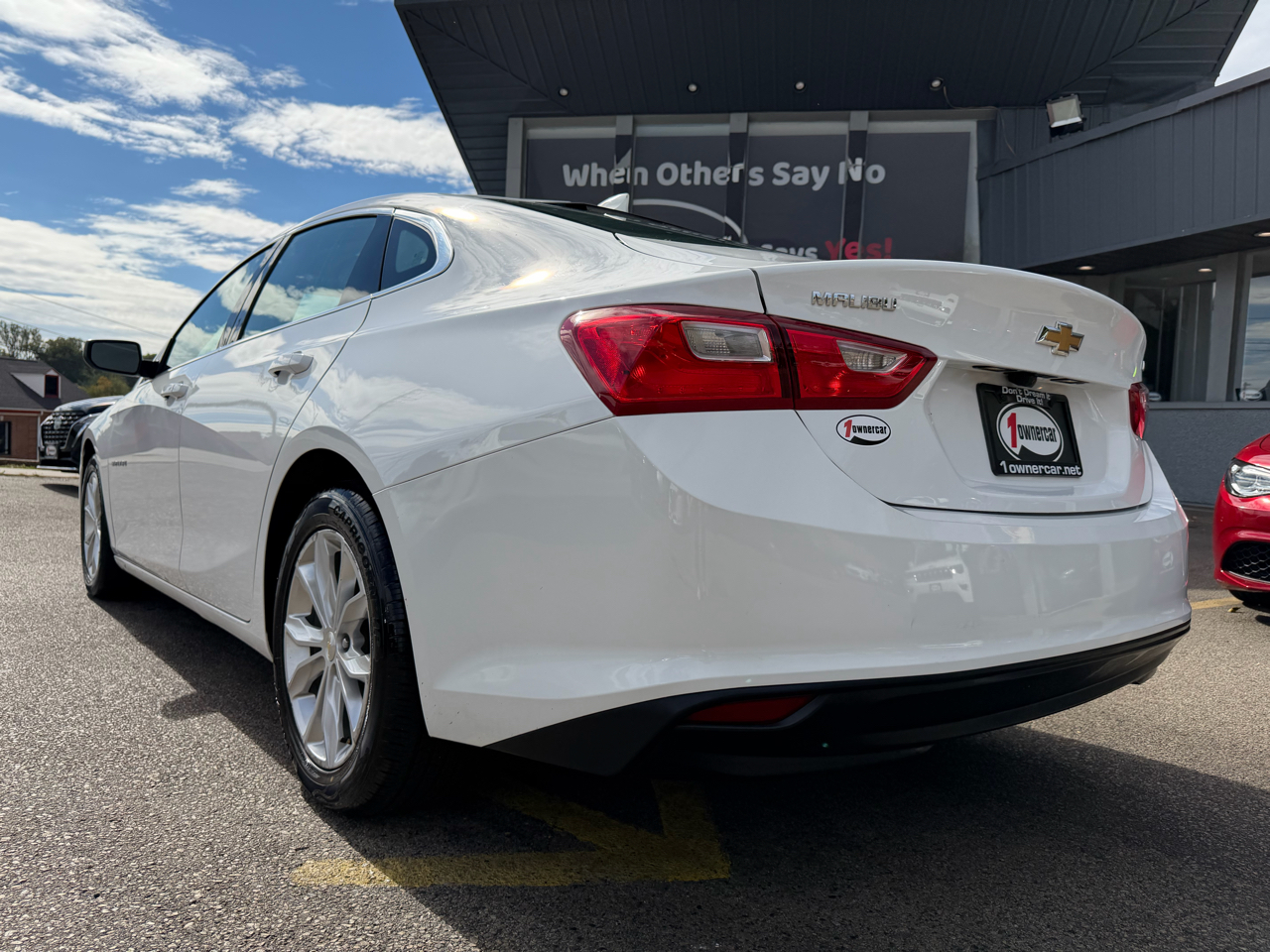 2023 Chevrolet Malibu LT Image 12 of 52